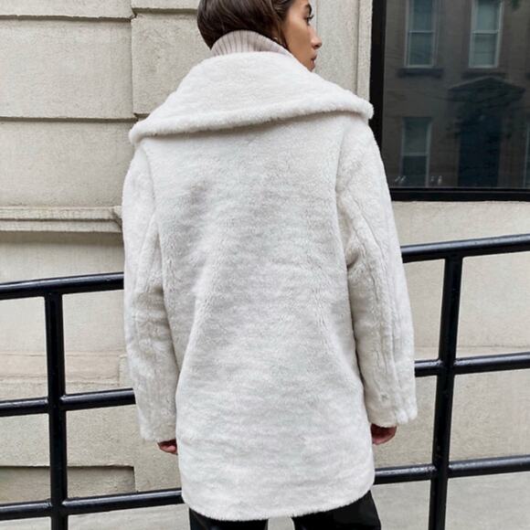 Aritzia Babaton Wool Double Breasted Short Teddy Coat Cream White Size 2 - Picture 2 of 11